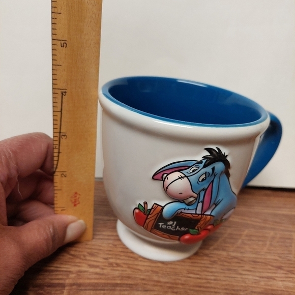 Vintage 2001 Disney Embossed Eeyore Mug - Picture 7 of 9